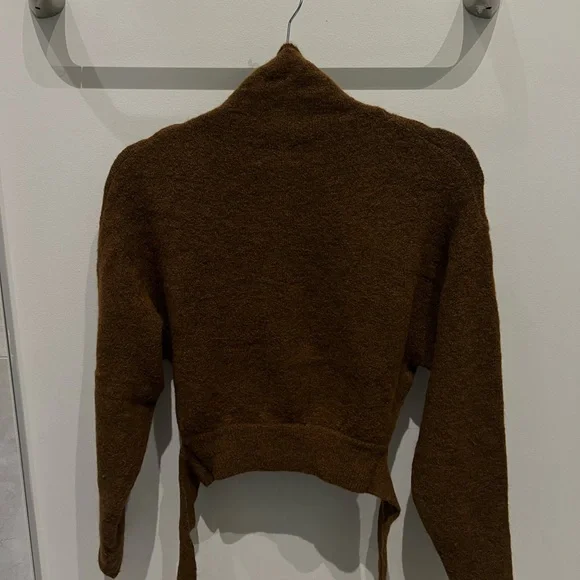 Aritzia (Wilfred) Brown Lorin Turtleneck Sweater - Picture 3 of 4
